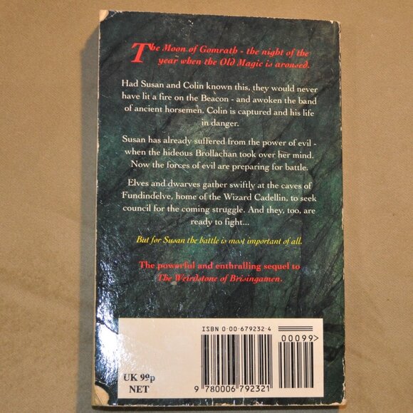 The Moon of Gomrath vintage 1972 paperback book Alan Garner (16) - Picture 2 of 4